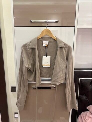 pull bear bağlamalı gömlek