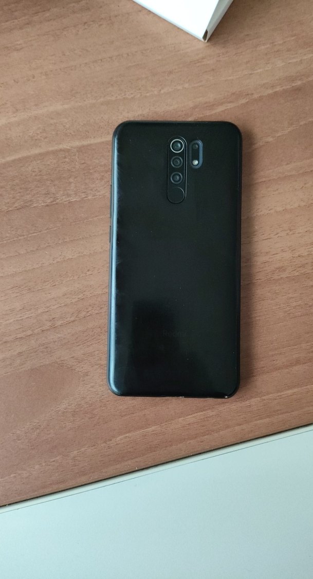 Siyah Android Telefon - Görsel 2