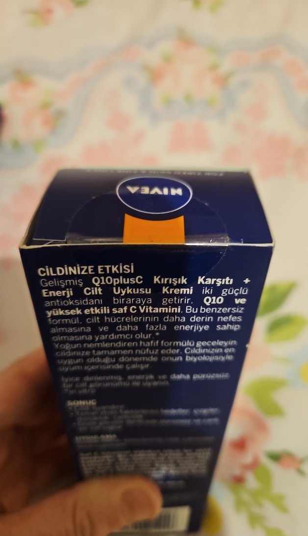 Nivea Q10 Plus C Kırışık Karşıtı Cilt Uyku Kremi 40ml - Görsel 5