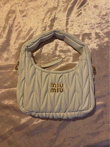 MIU MIU
