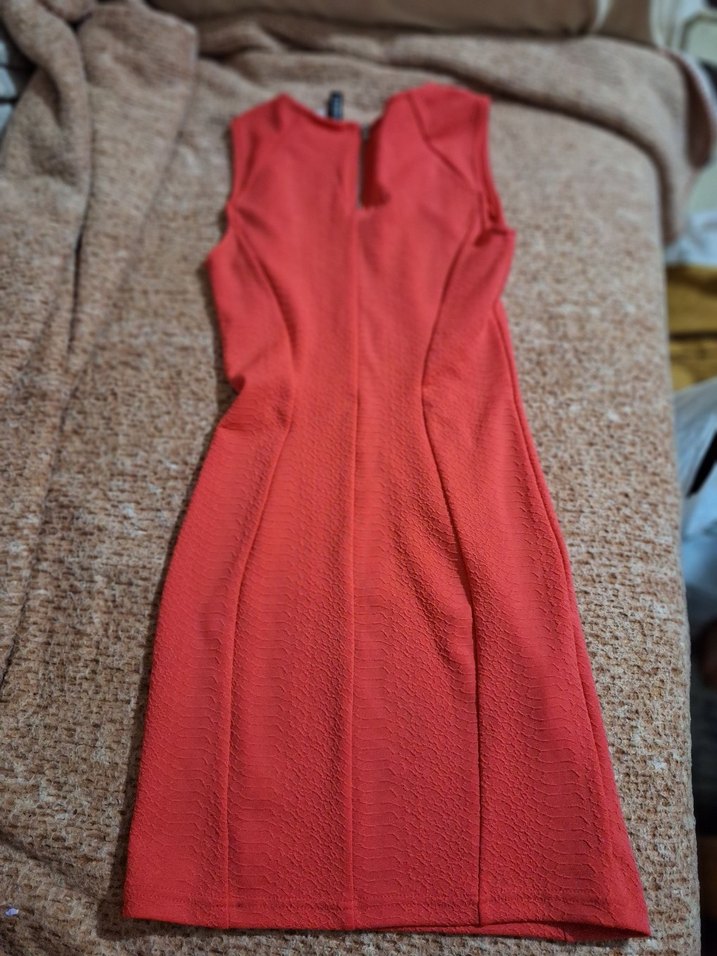 Kırmızı Desenli elbise - Görsel 2