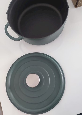 28 cm derin tam döküm tencere