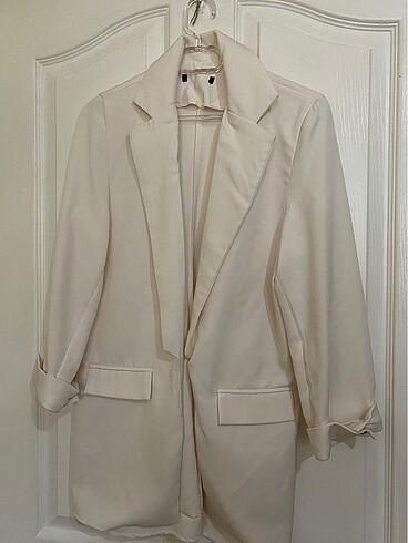 Beyaz Blazer