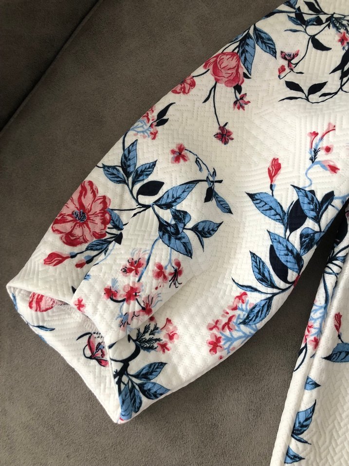 Dantel Detaylı Çiçek Desenli 3/4 Kollu Bluz - Görsel 2