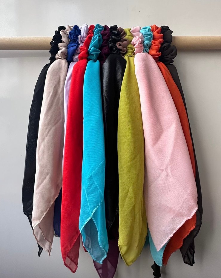 Renkli lastik fular toka - Görsel 2