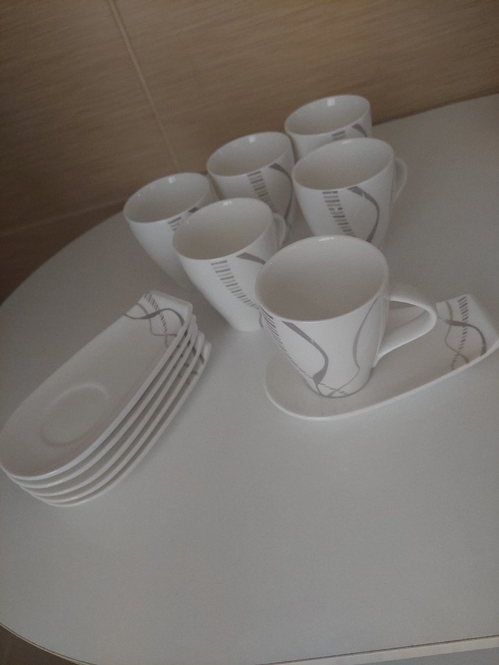 Beyaz ve Gri Desenli Fincan Takımı - Görsel 2