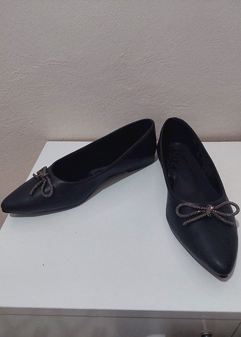 Siyah Fiyonk Detaylı Kadın Topuklu Babet - Görsel 2