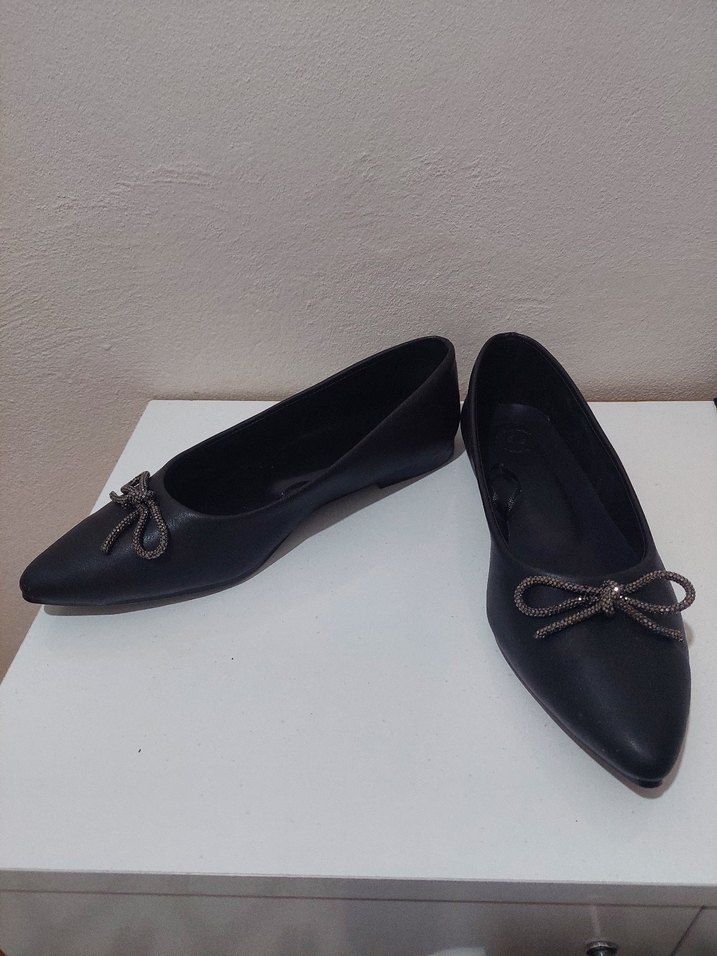 Siyah Fiyonk Detaylı Kadın Topuklu Babet - Görsel 2