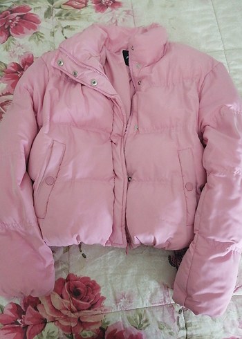 Düğmeli Pembe Kadın Kışlık Mont