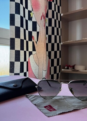 Ray-Ban kadın güneş gözlüğü 