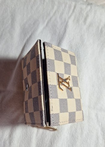 Beyaz Kareli Tokalı Kadın Cüzdan - Görsel 4