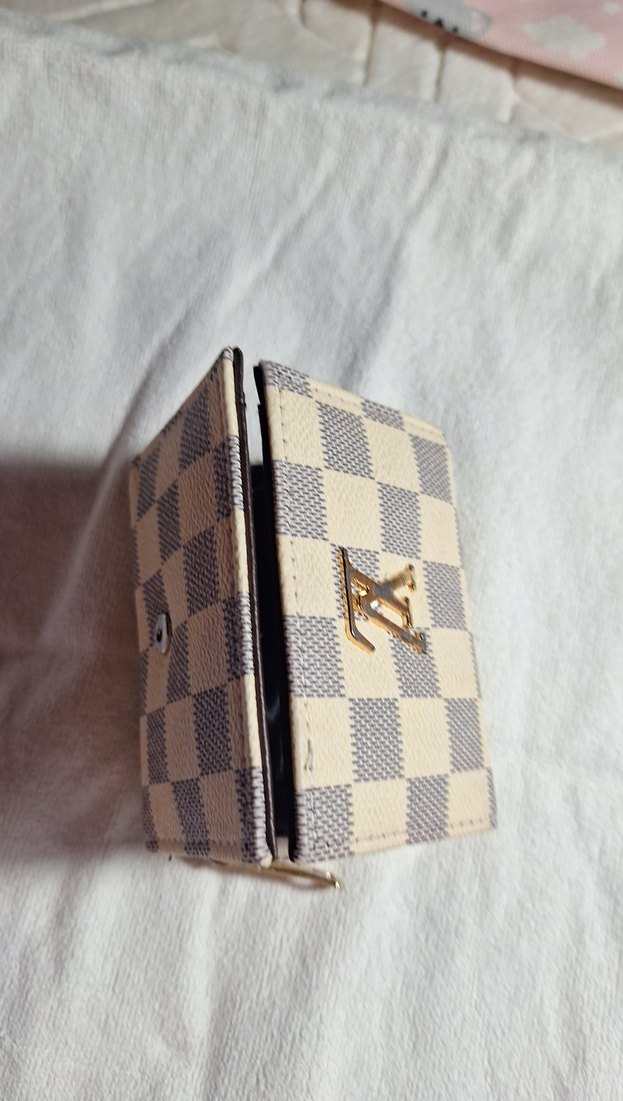 Beyaz Kareli Tokalı Kadın Cüzdan - Görsel 4