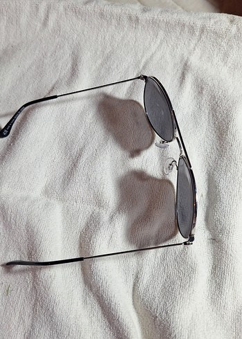 Şeffaf Gri Minimalist Kadın Gözlüğü - Görsel 3