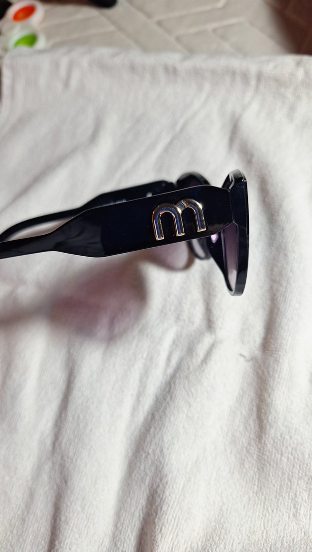 Kadın Siyah Gotik Minimalist Gözlük - Görsel 3