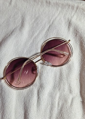 Şeffaf Pembe Yuvarlak Minimalist Kadın Gözlüğü - Görsel 3