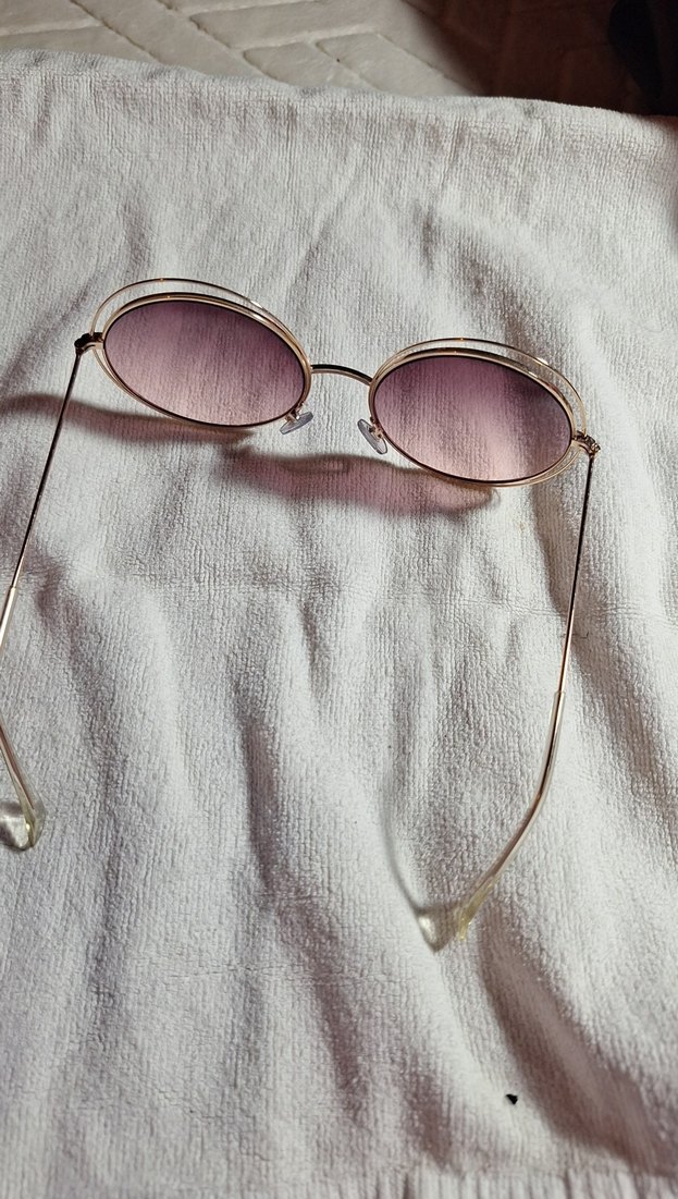 Şeffaf Pembe Yuvarlak Minimalist Kadın Gözlüğü - Görsel 2