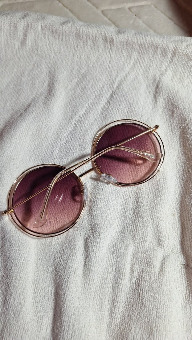Şeffaf Pembe Yuvarlak Minimalist Kadın Gözlüğü - Görsel 3