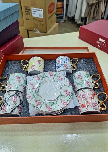 Pastel Renkli Desenli Porselen Fincan Seti - Görsel 4