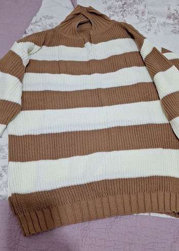 Kahverengi Beyaz Çizgili Boğazlı Kadın Kazak - Görsel 3