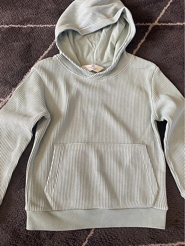 H&M sweatshirt