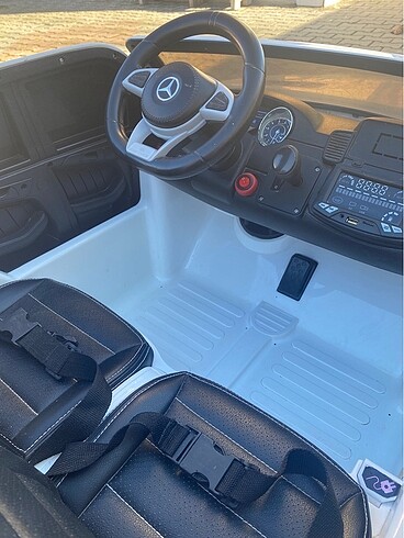 Beden MercedesAMGGLS63 12V 2kişilik akülü araç