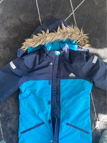 9 Yaş Beden H&M 8-10 yaş dolgulu kar tulumu
