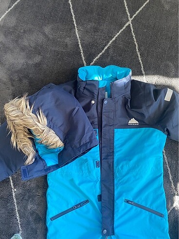 9 Yaş Beden mavi Renk H&M 8-10 yaş dolgulu kar tulumu