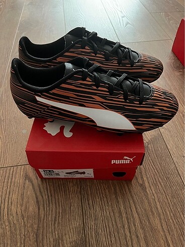 Puma Çocuk Futbol Krampon 38.5 Numara