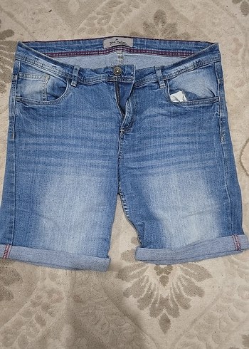 Düğmeli Mavi Mini Denim Şort