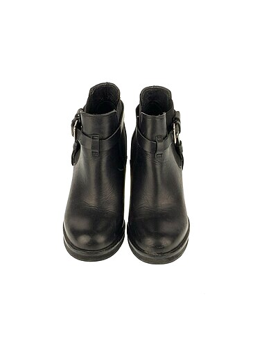 37 Beden Topshop Bot %70 İndirimli.