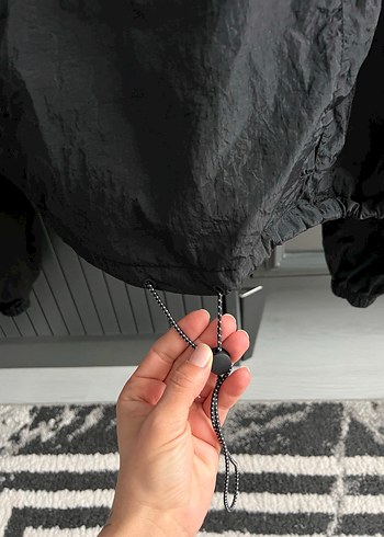 Kadın Siyah Fermuarlı Midi Ceket - Görsel 3