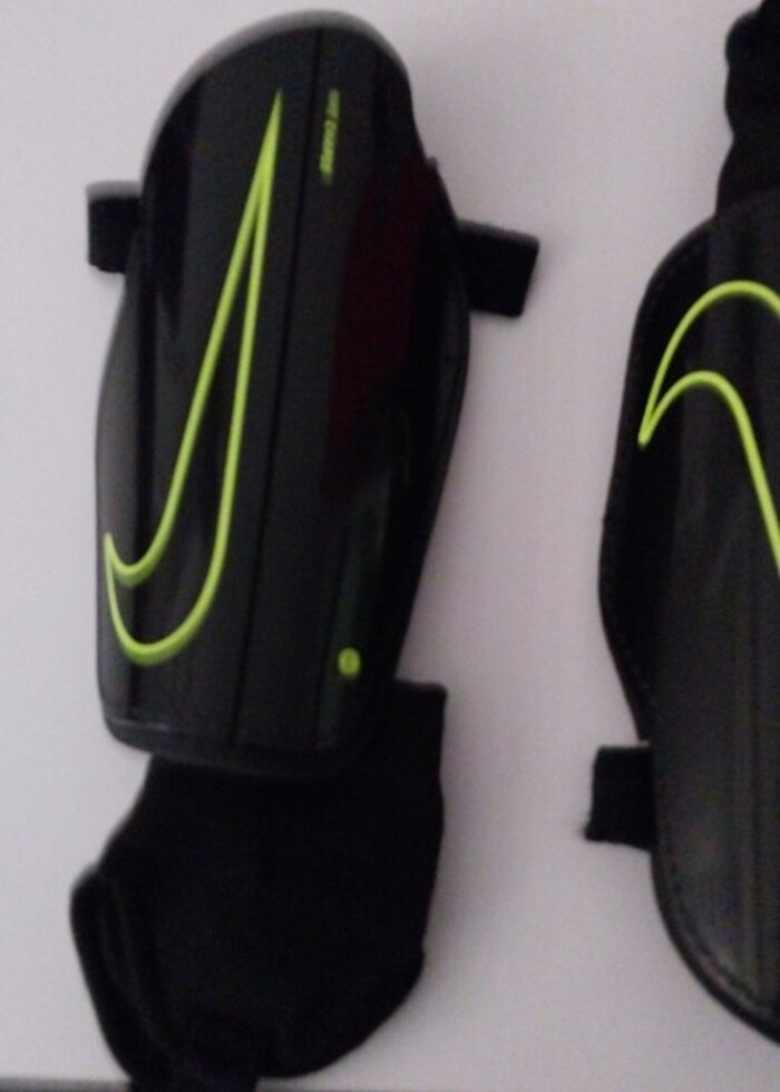 Orjinal Yeni gibi Nike Futbol dizliği - Görsel 2