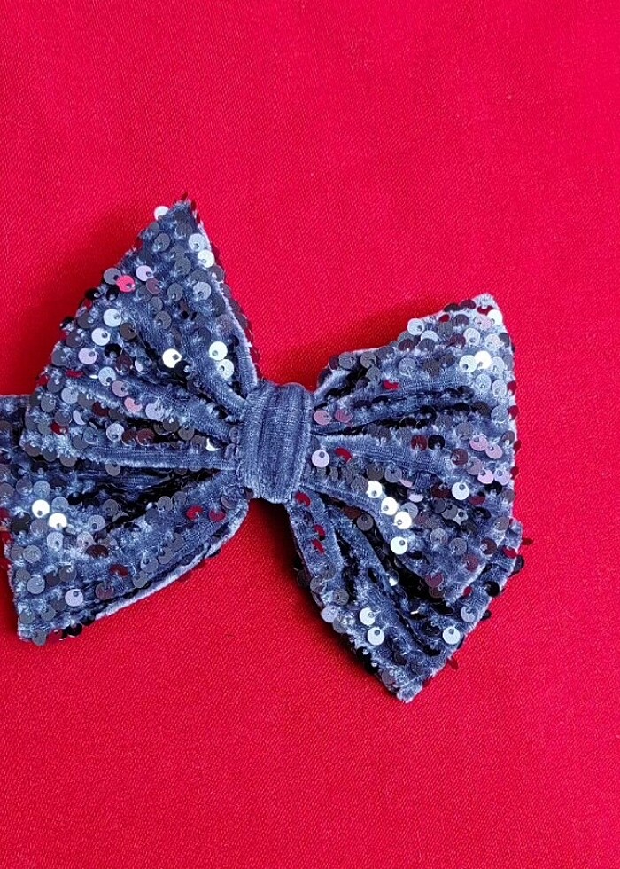 Gri kadife pullu fiyonk toka  - Görsel 3