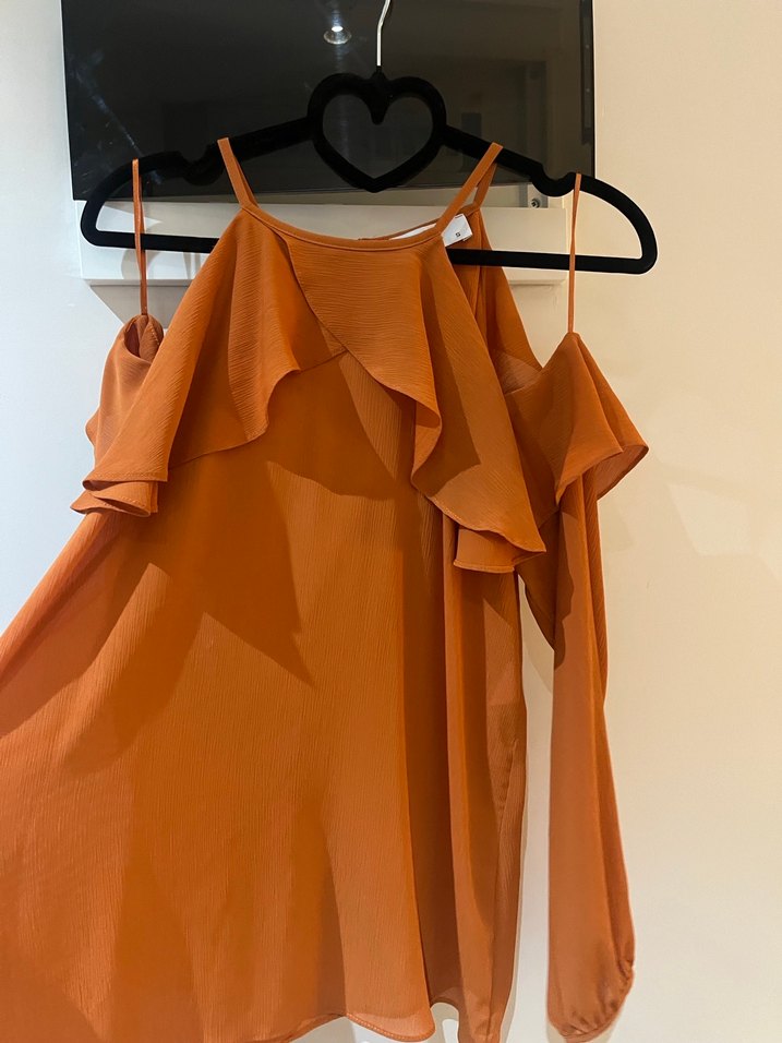 Uzun Kollu Volanlı omuzları açık bluz - Görsel 2