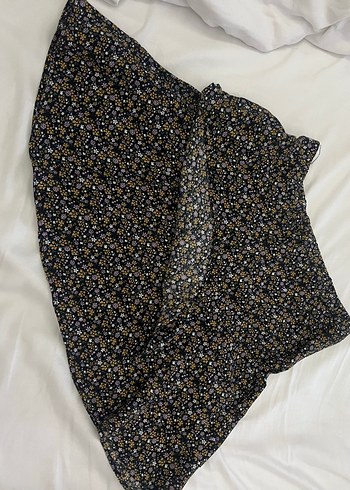 Çiçek Desenli Mini etek - Görsel 2