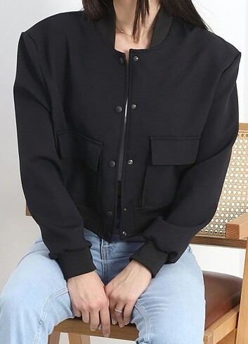 Crop Bomber Siyah Ceket 
