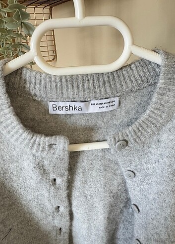 Bershka kısa hırka 
