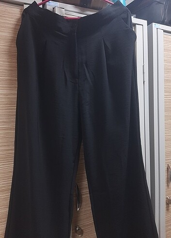 Trendyol & Milla Pileli Dokuma Pantalon 