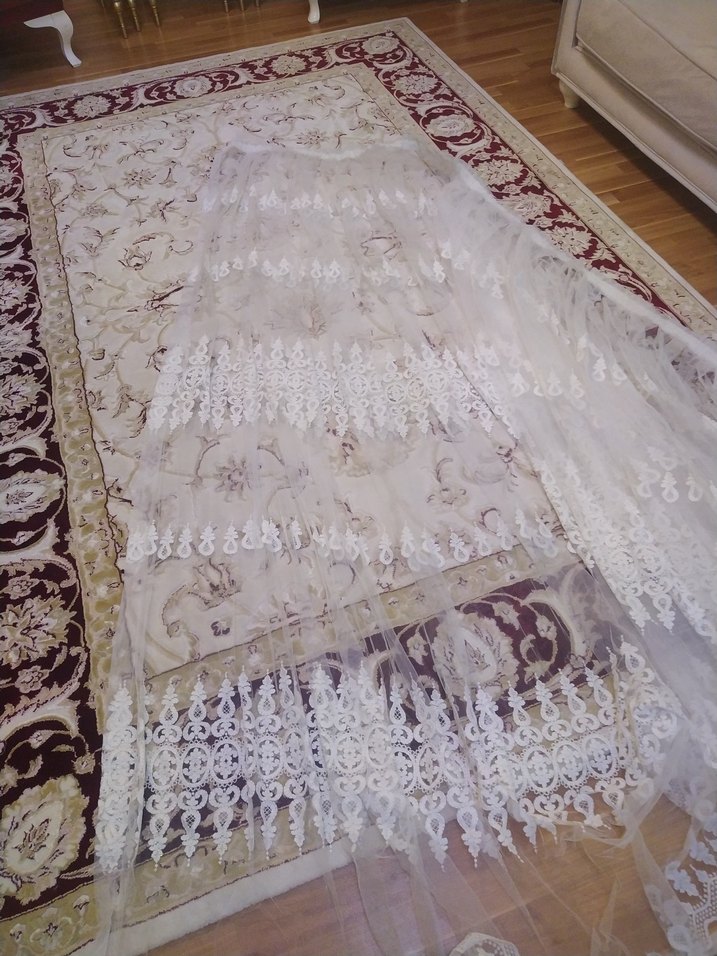 Beyaz Nakışlı Perde desende hafif kayma var - Görsel 3