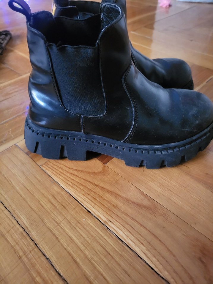 ZARA TARZINDA çocuk  kalın taban Siyah Deri Goth Botlar - Görsel 2