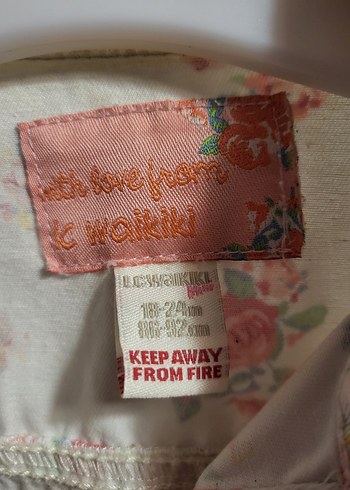 LCWAİKİKİ MARKA Çiçek Desenli Kız Çocuk Düğmeli Ceket - Görsel 2