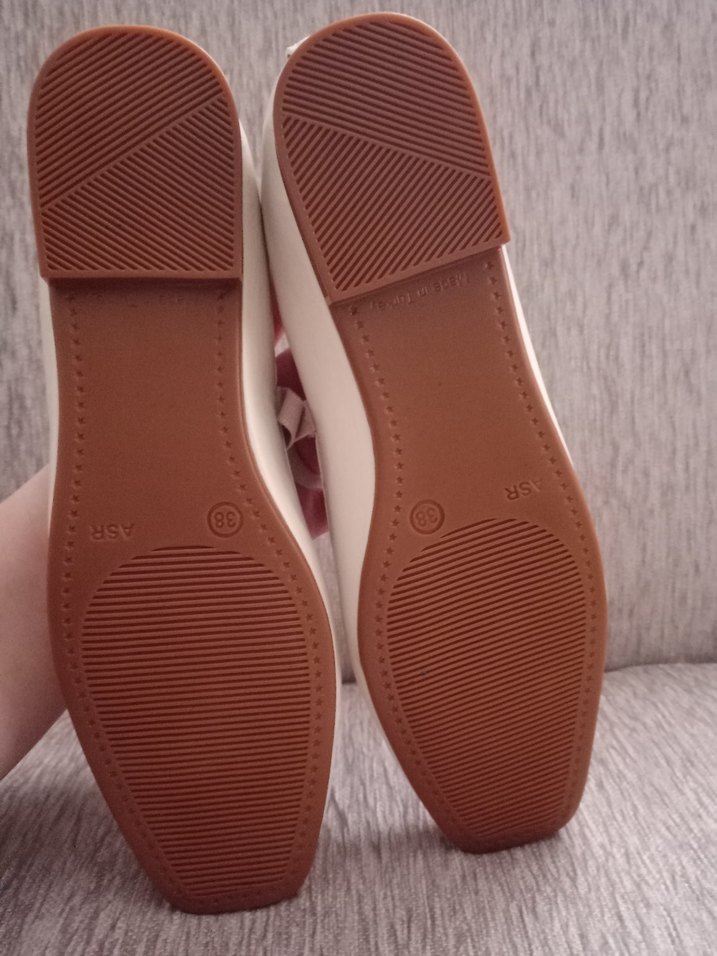 Beyaz Minimalist Stiletto Topuklu Kadın Babet - Görsel 3