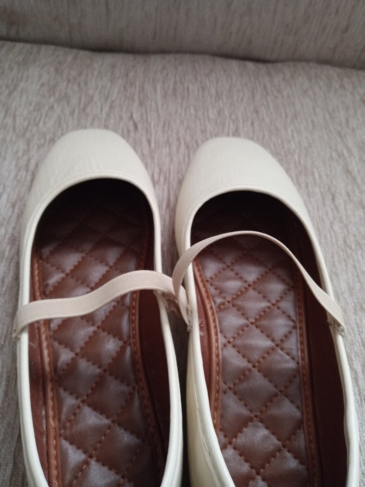 Beyaz Minimalist Stiletto Topuklu Kadın Babet - Görsel 2