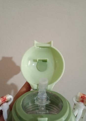 Yeşil Çocuk Termos Şişesi Sevimli Kapaklı - Görsel 4