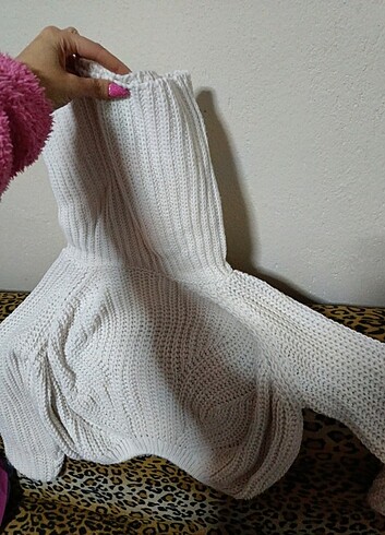 m Beden Krem crop kazak