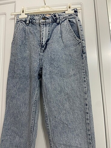 28 Beden Mavi jean