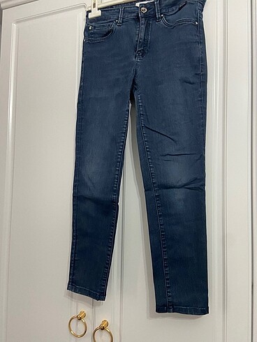 32 Beden Koyu jean