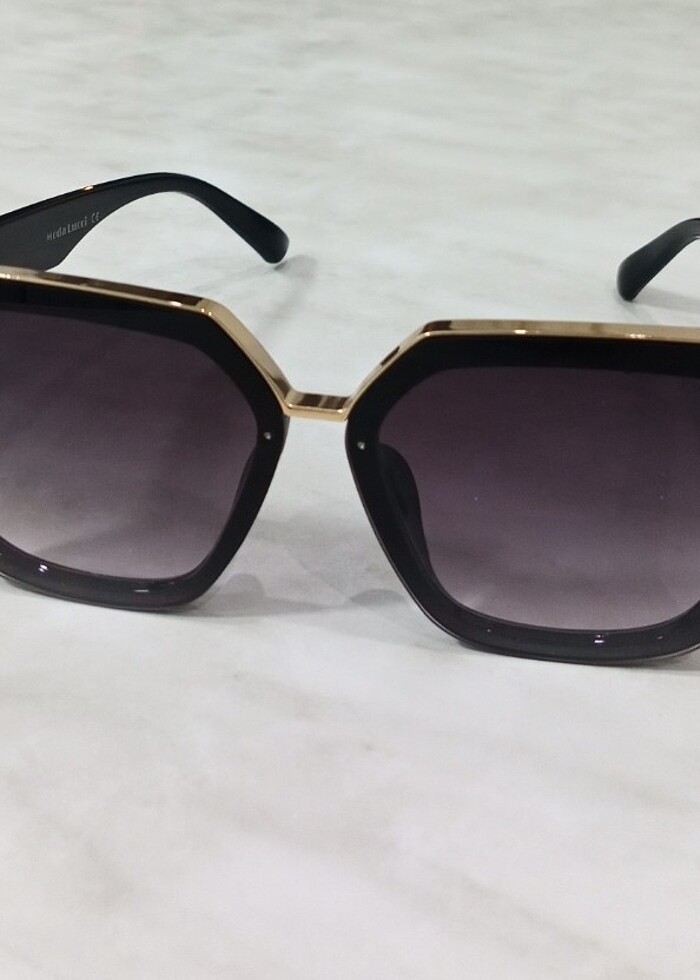 Kadın güneş gözlüğü  - Görsel 3