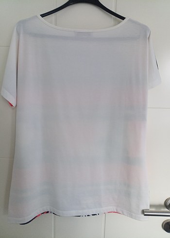 Desenli Kısa Kollu Pembe Bluz - Görsel 3