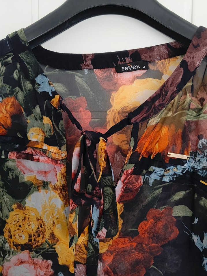 Çiçek Desenli Yarım Kollu Şifon Bluz - Görsel 2